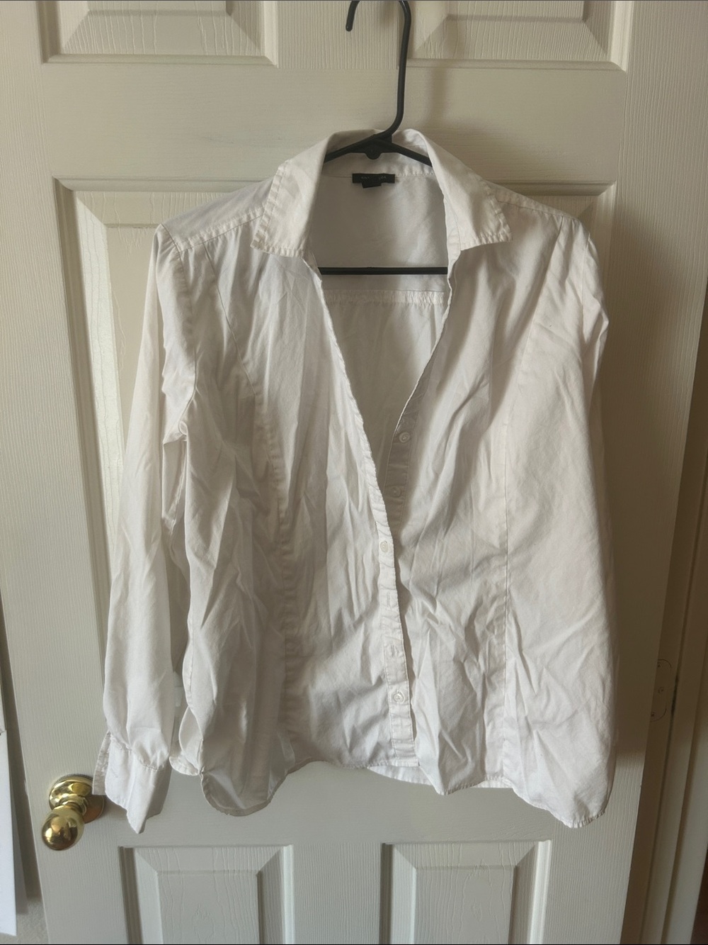 Ann Taylor White Long-Sleeve Button-Down Shirt